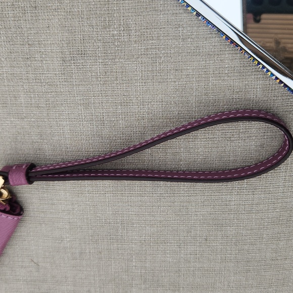 Coach Mauve/Lilac Wristlet with Gold Accents NWT & BOHO Print MIRROR - Picture 11 of 11